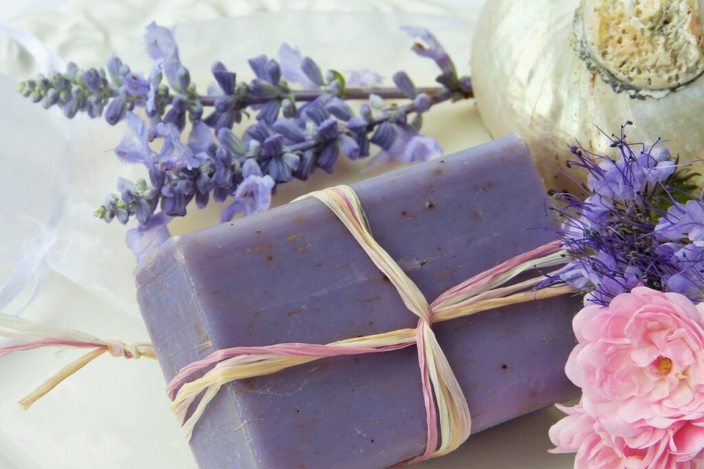 soap, purple, lavender-2726387.jpg